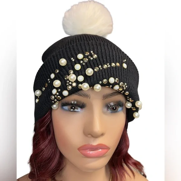 Karl Lagerfeld NWT Black Knit Ribbed Jeweled Karl Signature Pom Pom Winter Hat - Picture 3 of 9